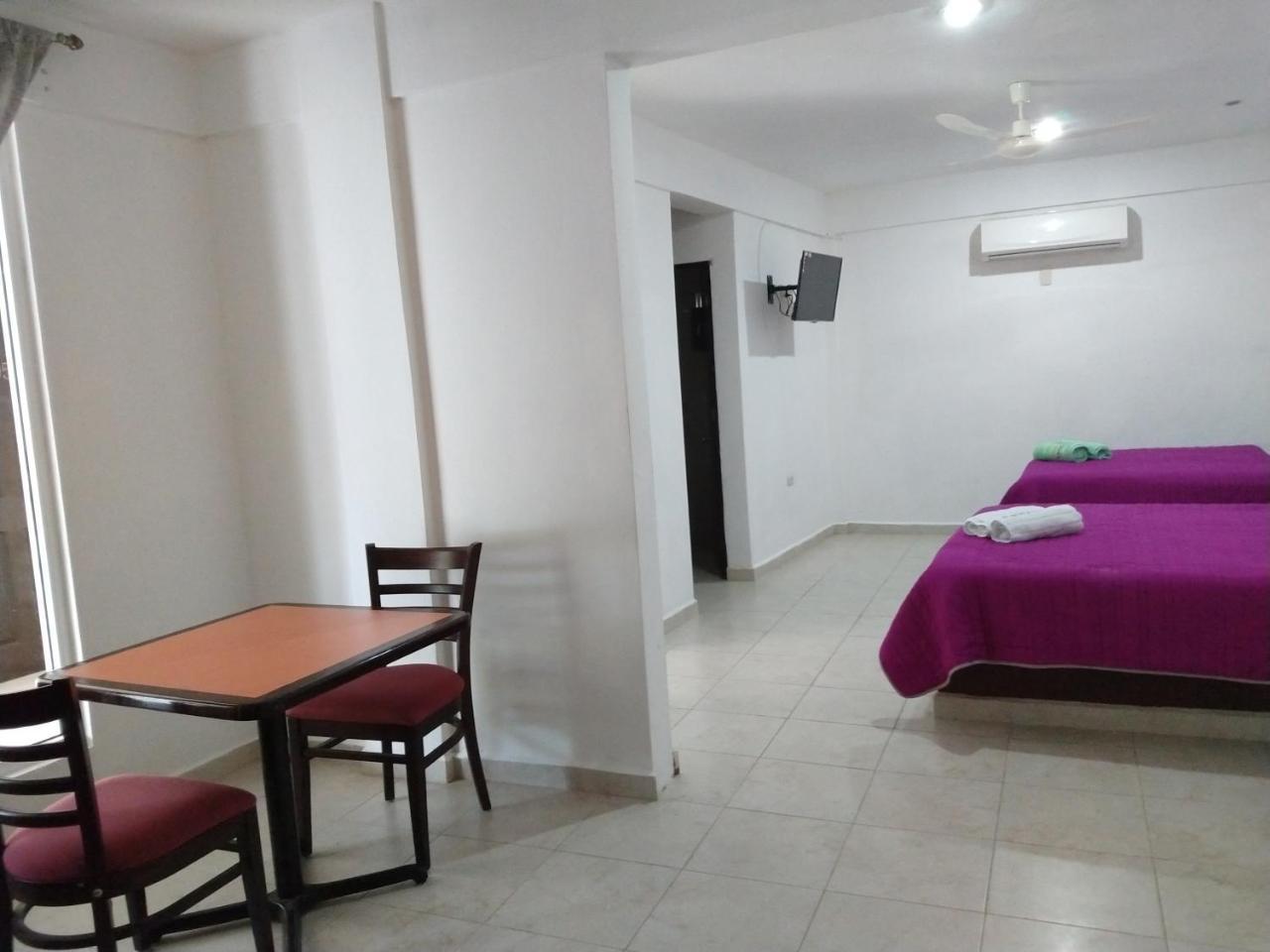 Hotel Espana Chetumal Exteriér fotografie